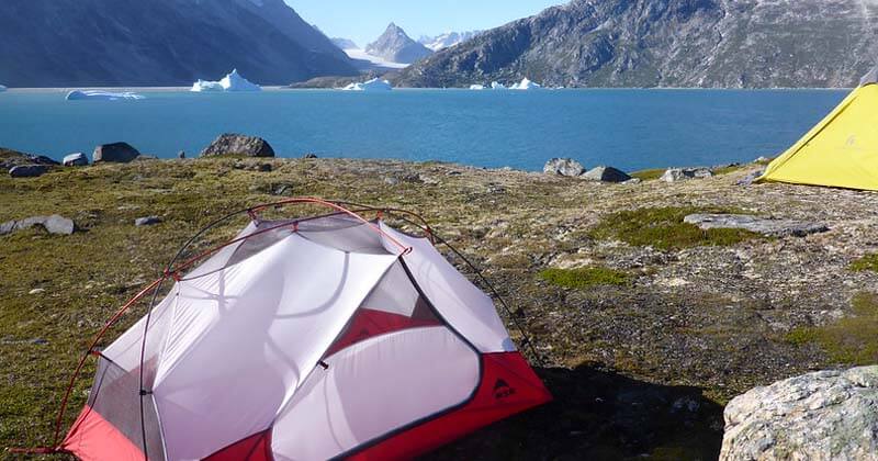 How much should an ultralight tent weight