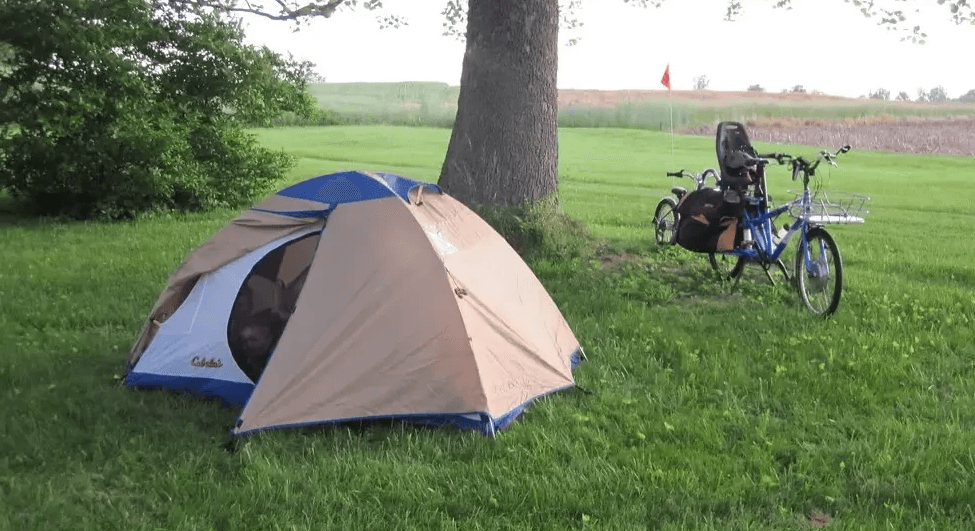 how to stay cool while camping without electricity